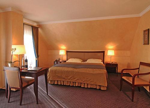 Hotel Ambiente เทรียร์ ภายนอก รูปภาพ
